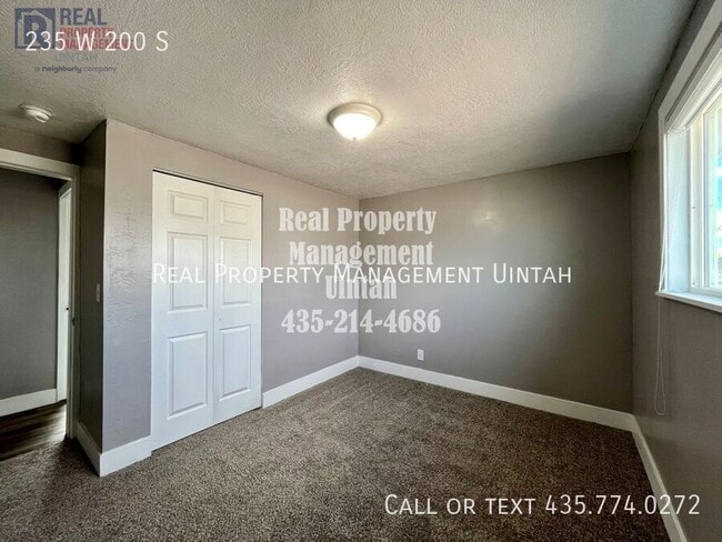 Building Photo - 235 W 200 S