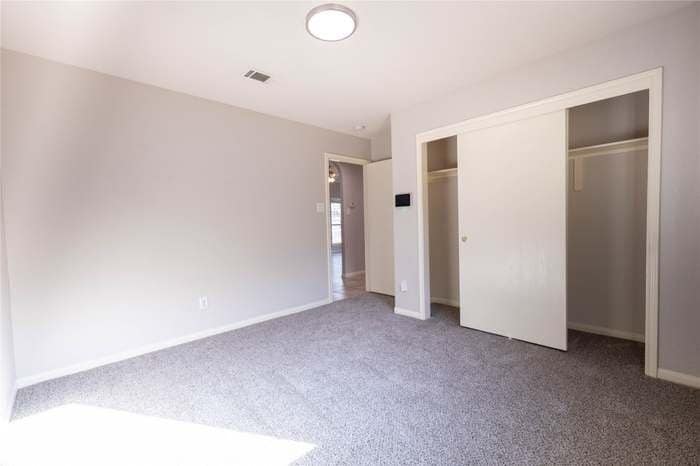 Building Photo - 1039 N Teal Estates Cir