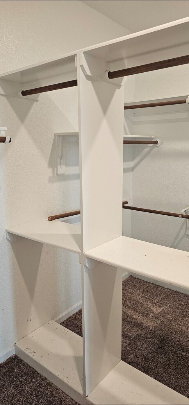 Building Photo - 2907 Velda May Dr