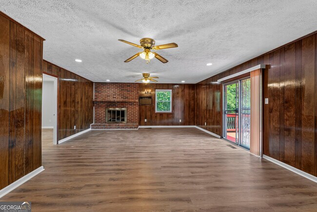 Building Photo - 3769 Amber Rd NW