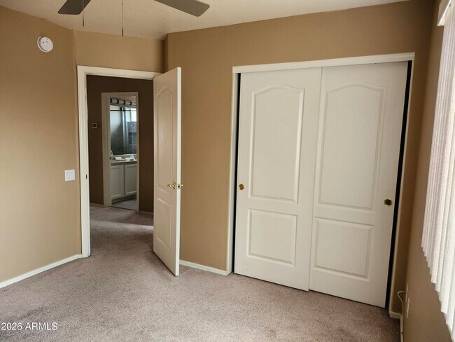 Building Photo - 6652 W Rose Garden Ln