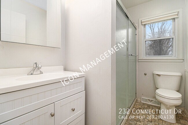 Building Photo - 232 Connecticut Dr