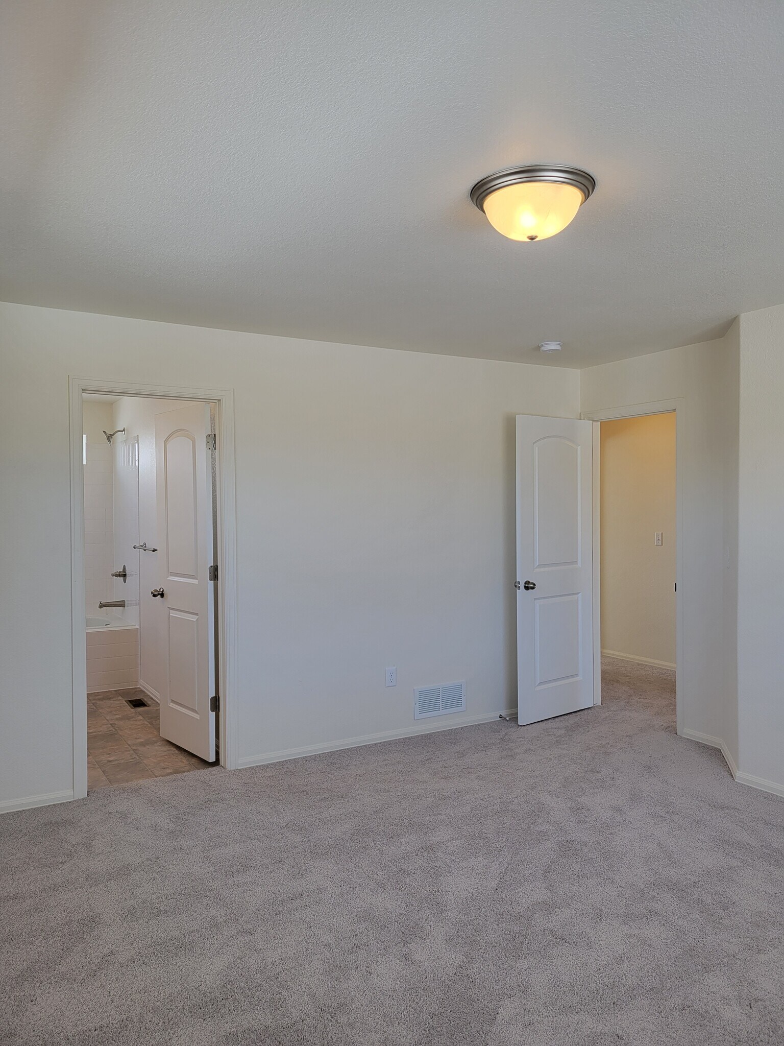 Building Photo - 1620 103rd Avenue Ct