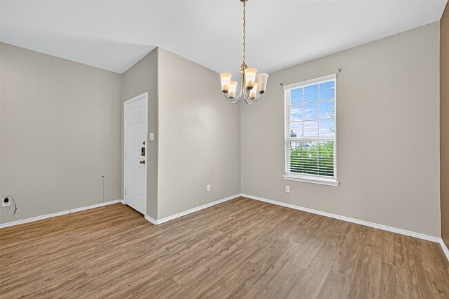 Building Photo - 6023 Briarstone Bay Dr