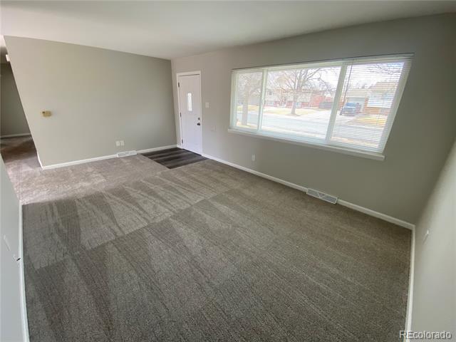 Building Photo - 422 Salem St