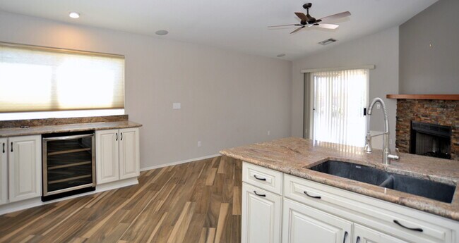 Building Photo - Premium Dove Mountain Home