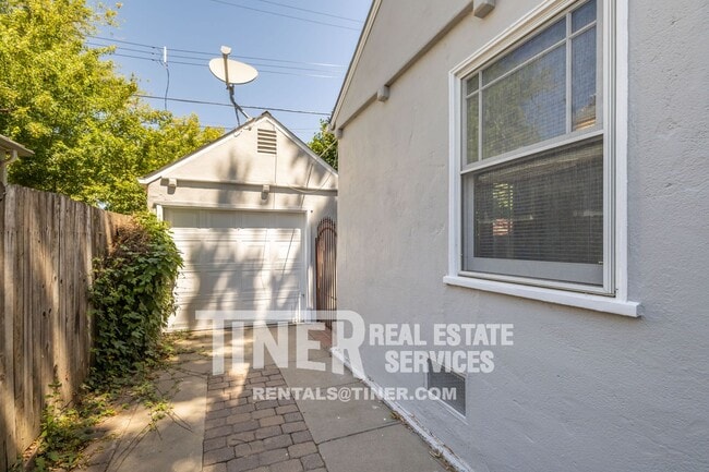 Building Photo - 3571 D St