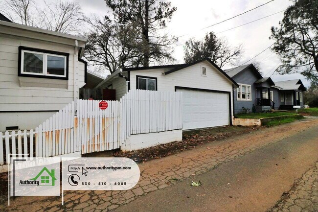 Building Photo - 1804 Chestnut St