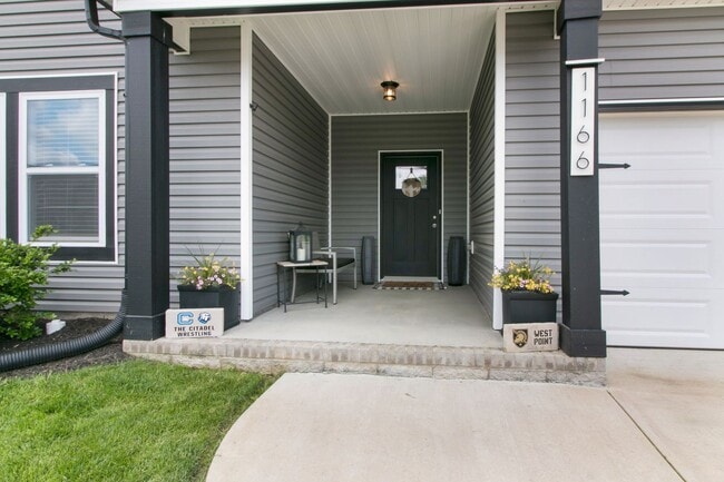 Building Photo - 1166 Eagles Nest Ln