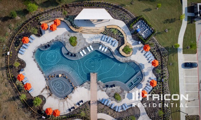 Building Photo - 8101 Howell Oak Dr