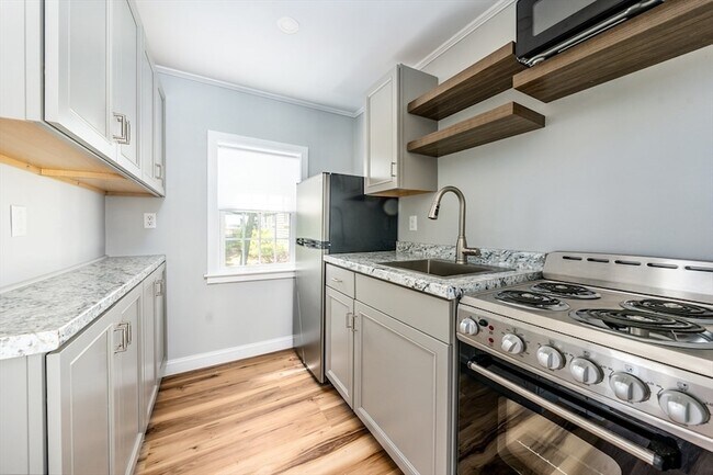 Building Photo - 151 Seaview Ave