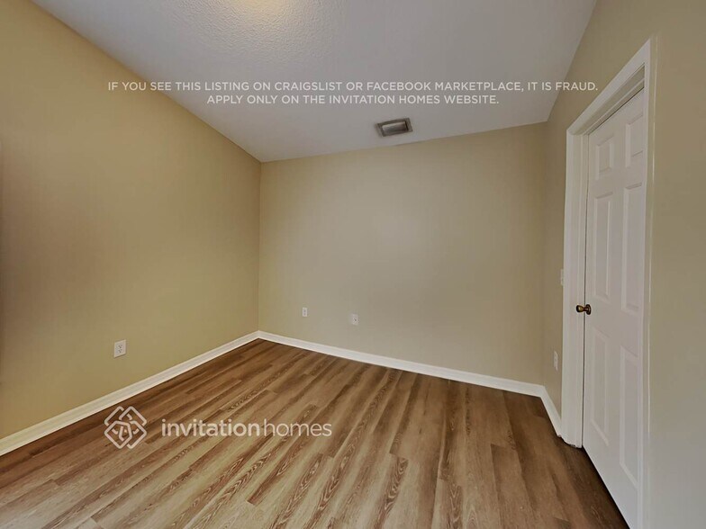 Building Photo - 2486 W Moonlight Ln