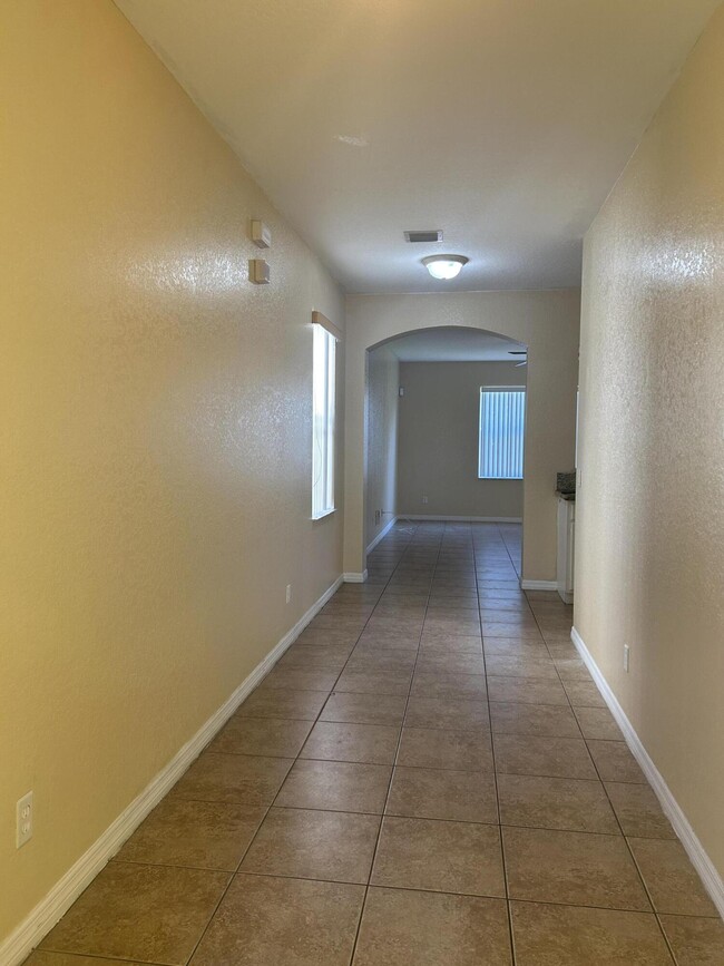 Building Photo - 9426 Windrift Cir