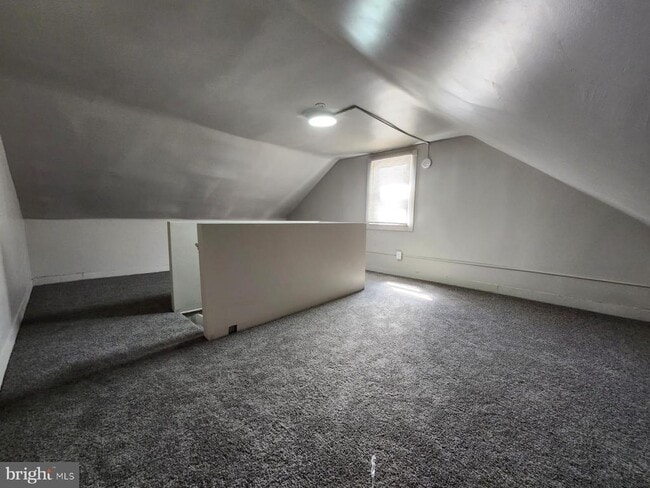 Building Photo - 84 Carpenter St