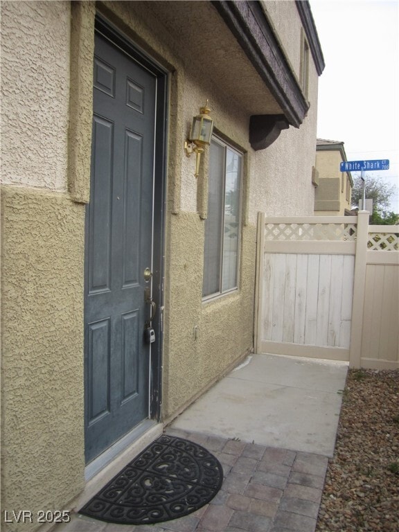 Building Photo - 620 White Shark Ct