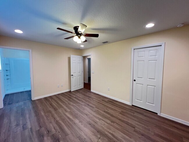 Building Photo - BEAUTIFUL 3 BD/2BA Home in Ocala!!!