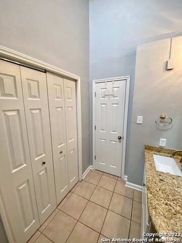 Building Photo - 11815 Vance Jackson Rd