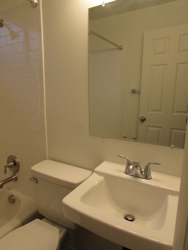 Building Photo - 278 Quince St