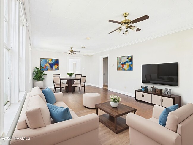 Building Photo - 131 Washington St