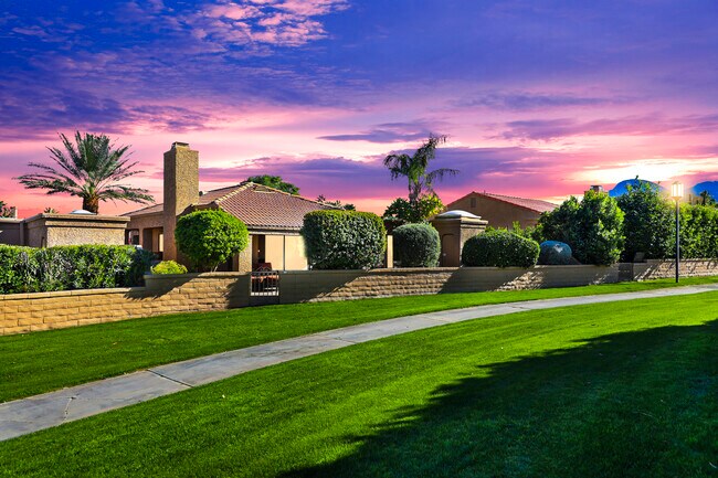 Building Photo - 44389 Cannes Ct