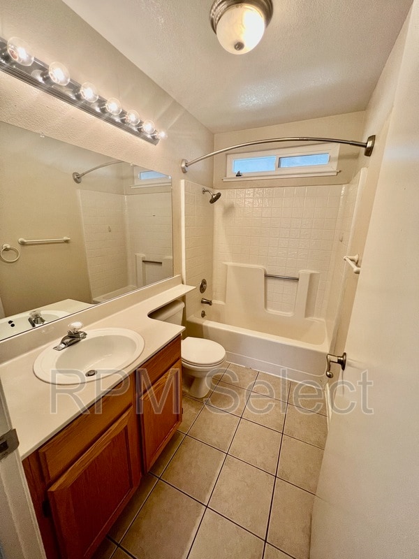 Building Photo - 1180 Camellia Ln
