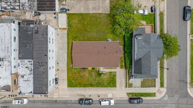 Building Photo - 545 N Connecticut Ave