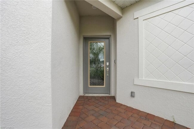 Building Photo - 2215 Dragonfruit Wy