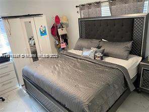 Building Photo - 1649 NE 171 St