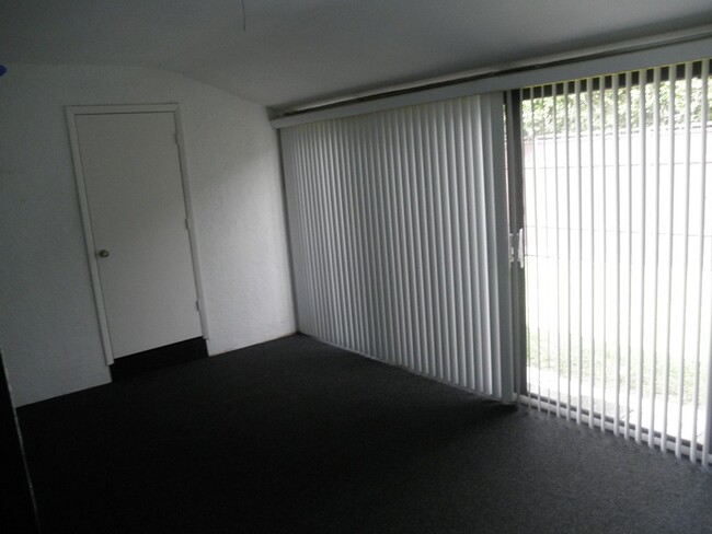 Building Photo - Pine Ridge