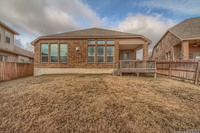 Building Photo - Gorgeous home in the elegant Stillwater Ranch Subdivision is available for immediate move-in.