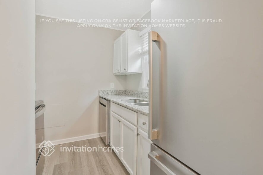 Building Photo - 2155 Venesa Cir