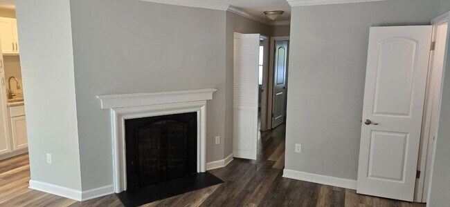 Building Photo - 2843 Chablis Cir