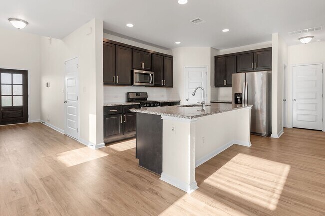 Building Photo - 5461 Vanner Path