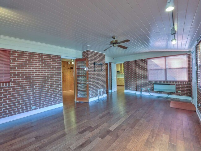 Building Photo - 2950 Meginnis Arm Rd