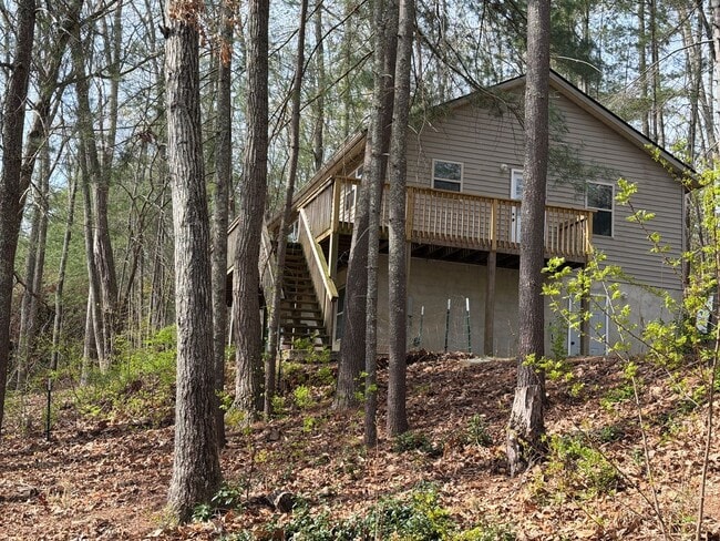 Building Photo - East AVL - Ready now! Big Basement!