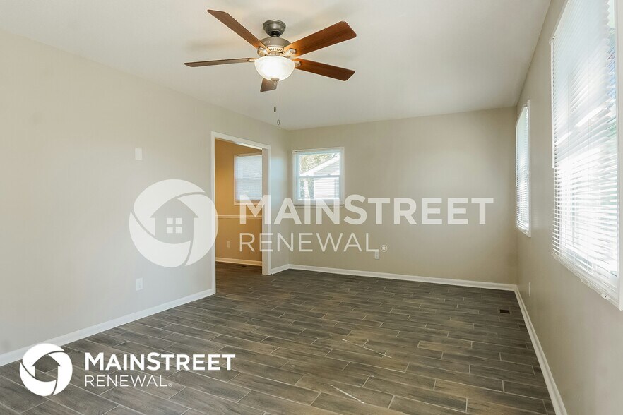 Building Photo - 2818 Micmac Dr