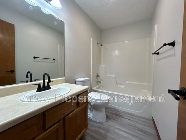 Building Photo - 1262 S Jackson St