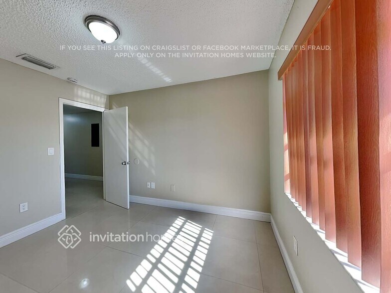Building Photo - 14867 SW 56th Terrace