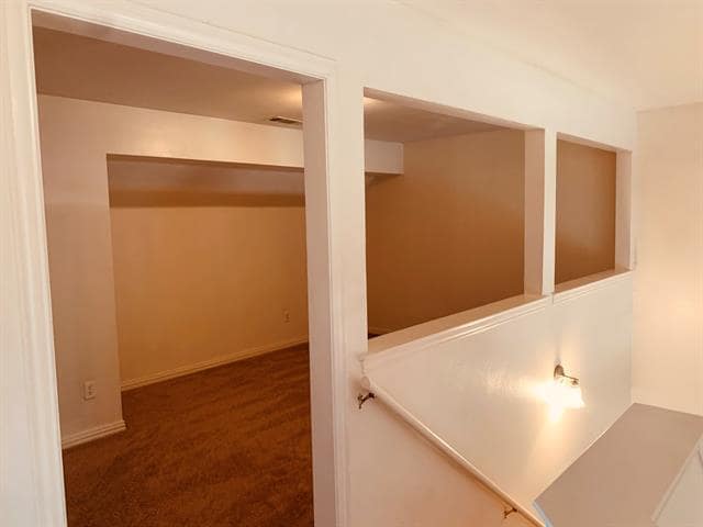 Building Photo - 852 Brockden Dr
