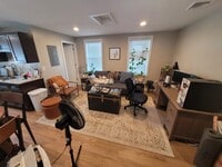 Building Photo - 1620 Main St