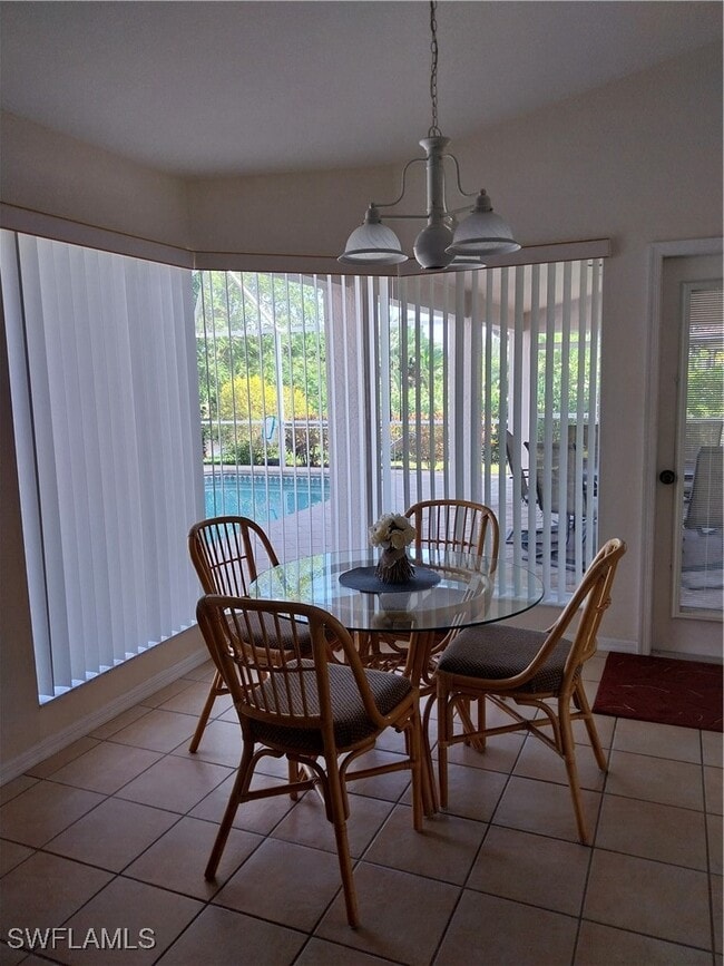 Building Photo - 449 Dundee Ct