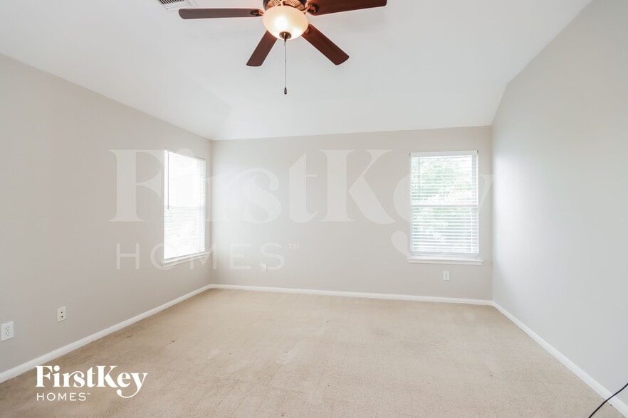 Building Photo - 9131 Sunlit Park Dr