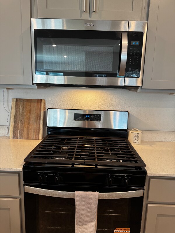 Building Photo - 256 Las Lomas Dr