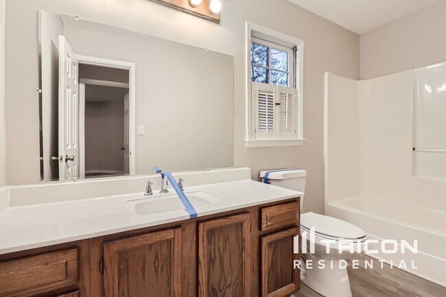 Building Photo - 255 Mercedes Trail