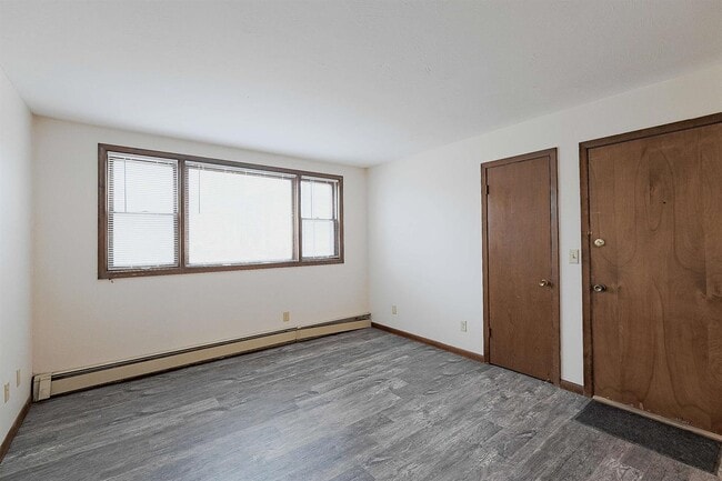 Building Photo - 4611 Cooper Ave