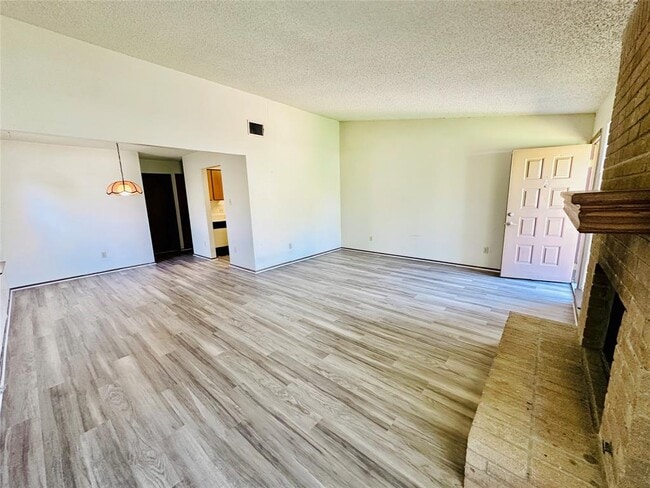 Building Photo - 12213 Dundee Dr