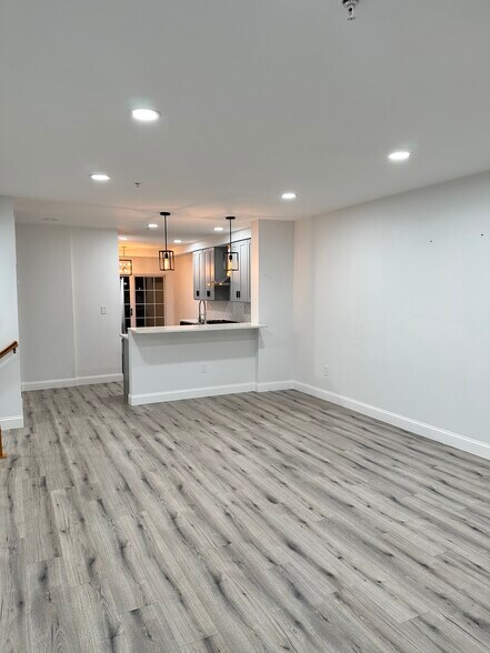 Building Photo - 1550 Northern Neck Dr