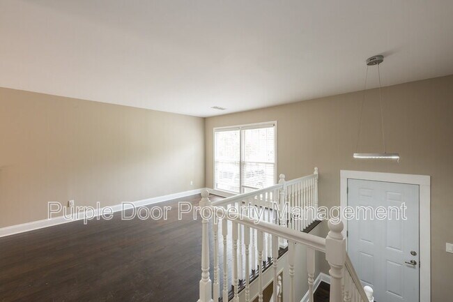 Building Photo - 2369 Brenda Dr SE