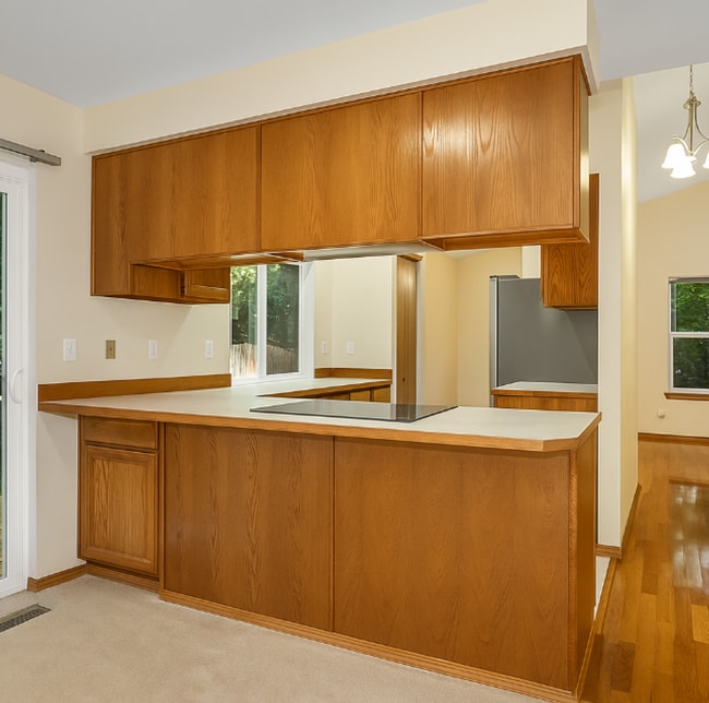 Building Photo - 3 bedroom home in Convenient Silverdale Location!