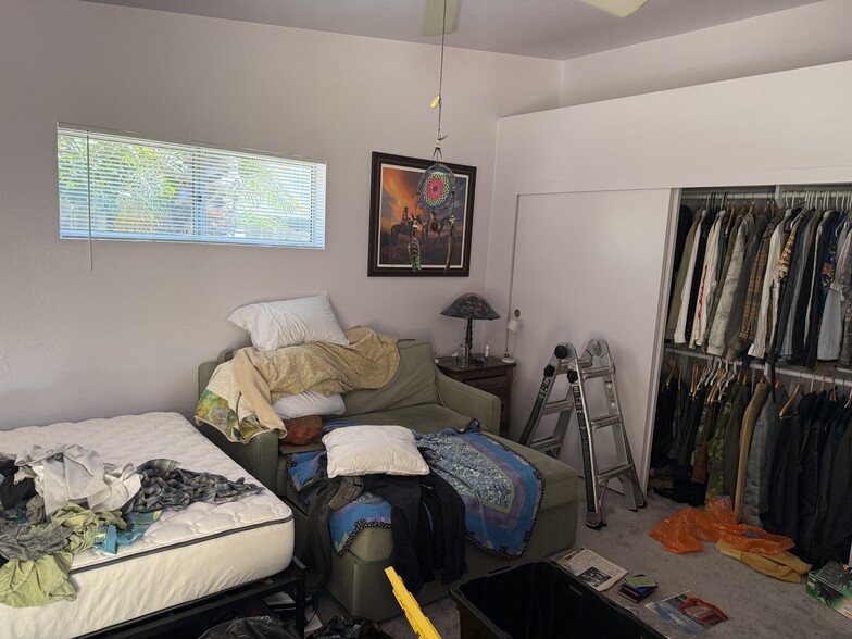 Building Photo - 705 Arden Dr